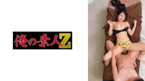 诗织  度假酒店的海滩和游泳池旁边设有按摩店。 ORECZ-177